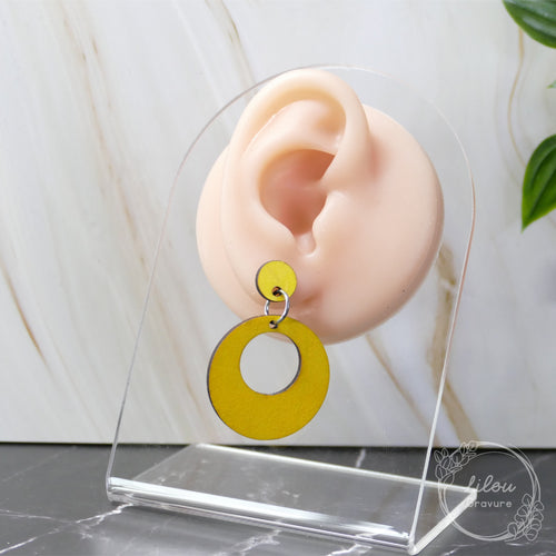 Boucles d’oreilles pendantes en bois peint, modèle Aria coloris jaune, fait main