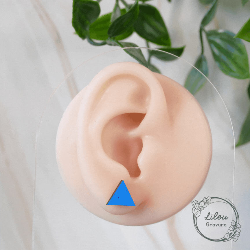 Boucles d’oreilles triangle en bois peint, modèle Trinity taille S, fabrication artisanale